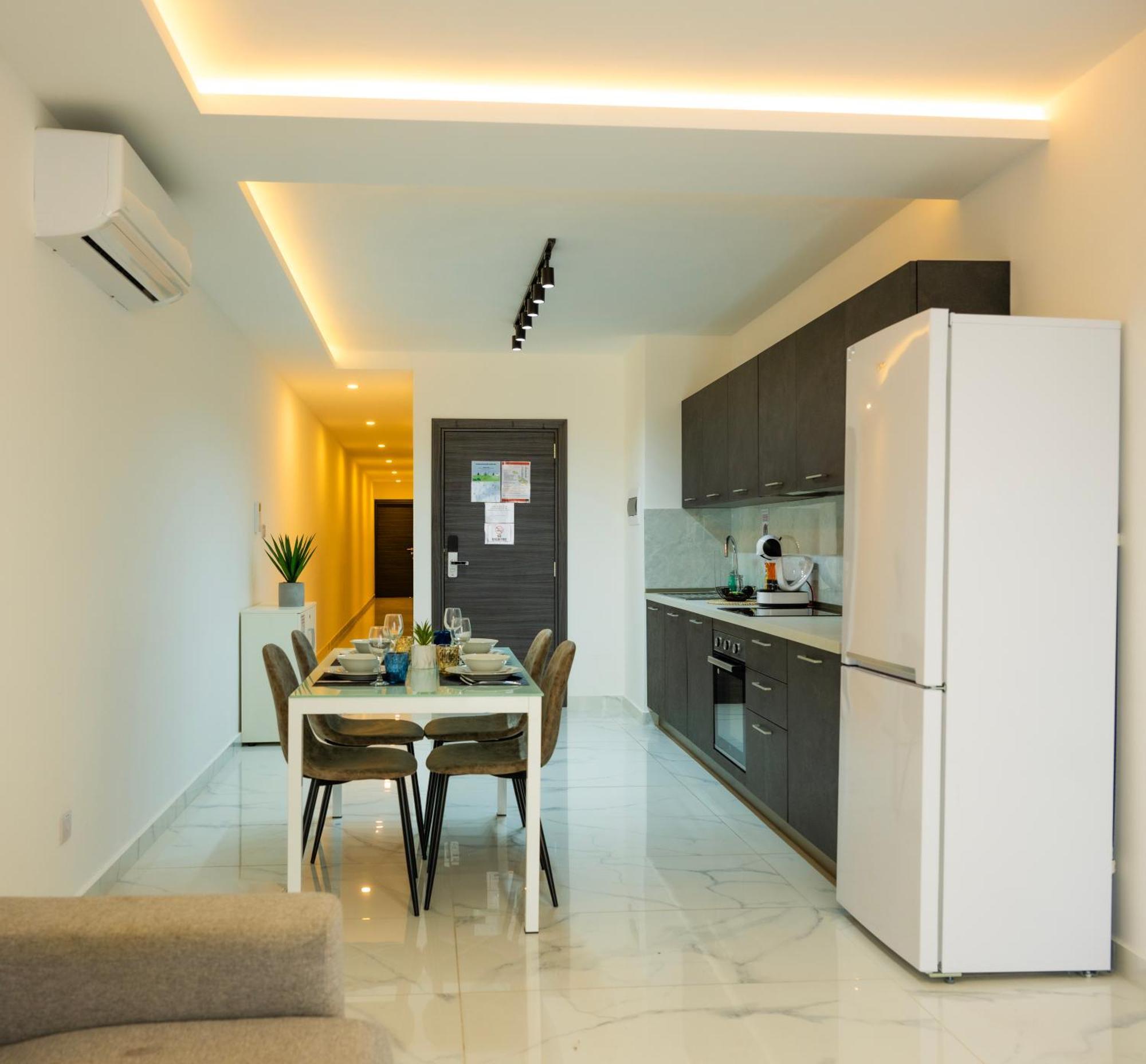 Apartment Ra6 - New, Bright & Spacious - Sliema-gzira Area! Gzira